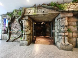 Lost City Adventure Golf in Hull